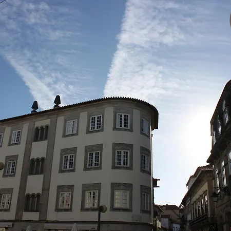 Avenida Central Viana * 维亚纳堡